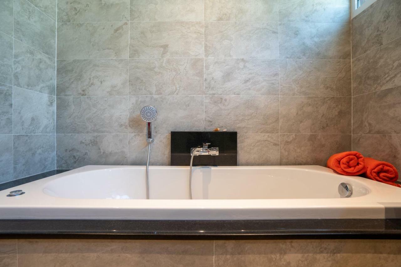 Villa Kamala Close To The Beach 외부 사진